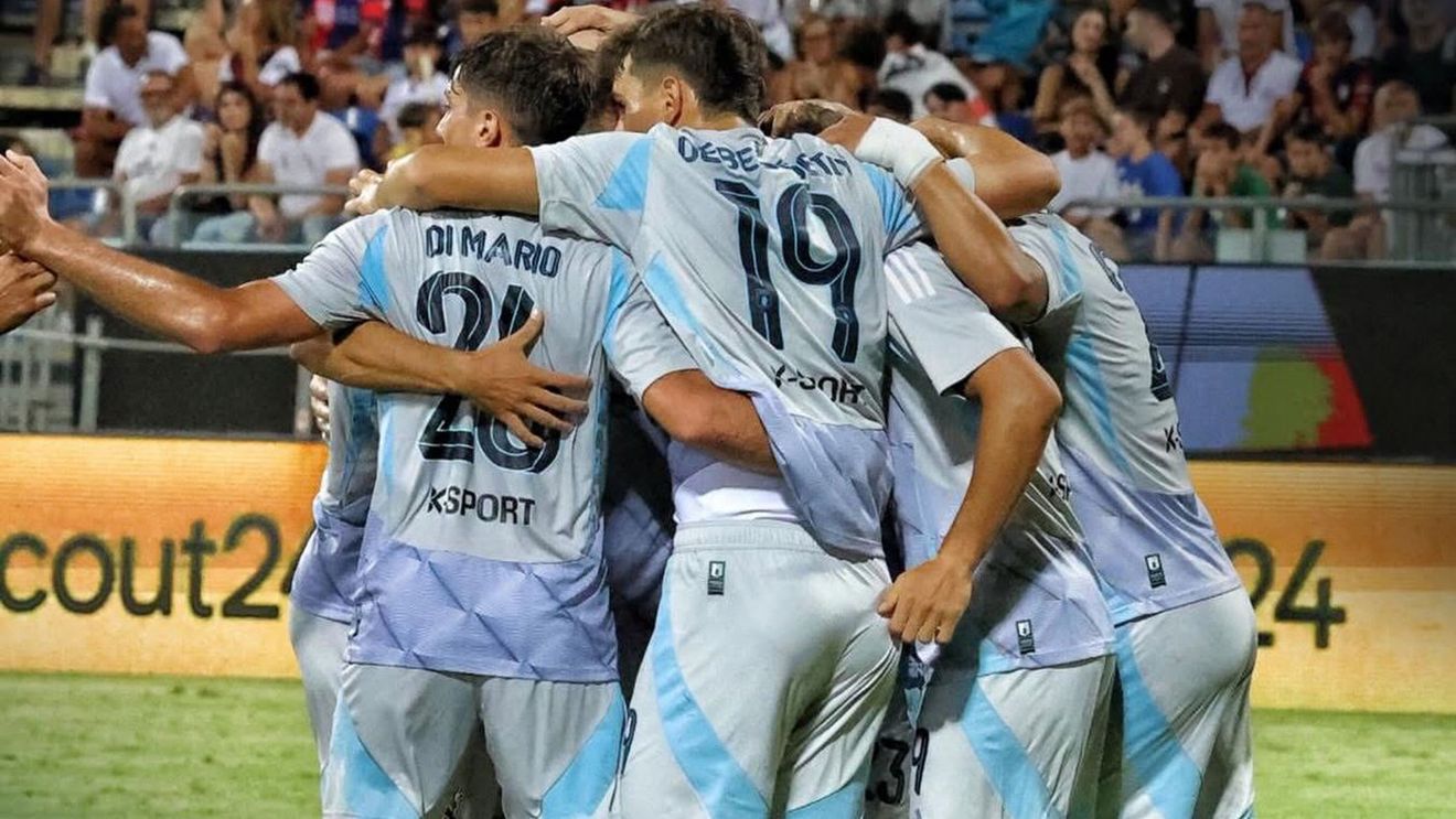 Rapid transferă un atacant italian! Are 22 de ani