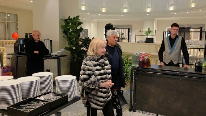 Neli Lucescu, apariția serii. Soția lui Mircea Lucescu, întâmpinată de George Copos