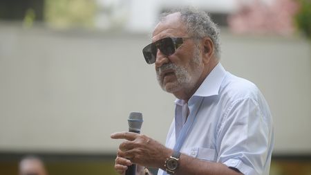 Cum a reacționat Ion Țiriac când l-a văzut pe David Popovici, în copilăria campionului. Magnatul s-a înşelat amarnic: „Bă, a alunecat, dar n-a câştigat”