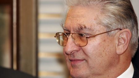 Doctorul Vlad Ciurea dezvăluie lichidul cu proprietăți spectaculoase pentru sănătatea organismului! „Face foarte bine! Eu pledez pentru ea”