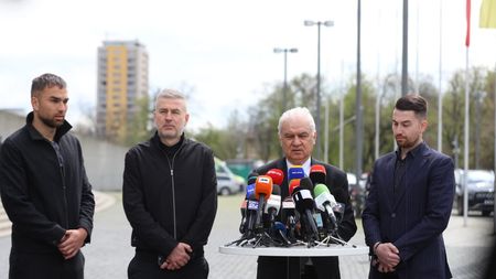 Anghel Iordănescu și Edward Iordănescu au venit împreună la Mircea Lucescu: „Ne luăm adio de la un titan, de la înțeleptul fotbalului românesc”