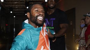 Ce s-a ales de bulgarul care l-a bătut pe Floyd Mayweather la Jocurile Olimpice din 1996. A lucrat ca şofer şi ca muncitor în supermarket, iar apoi a ajuns într-o fabrică de cârnați cu un salariu de 400 de euro pe lună