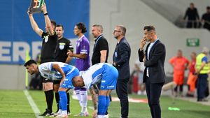 Mihai Rotaru a dezvăluit de ce nu îi cere lui Mirel Rădoi să schimbe sistemul. Patronul a intervenit în direct, după eşecul cu Sarajevo: „Ar fi o greşeală”