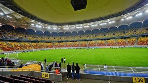 Cât de pregătită e acum Arena Națională să găzduiască meciuri la Euro? Ilie Năstase a trecut printr-un adevărat calvar la meciul Steaua - Aalborg: "Am ajuns rău de tot, frate"
