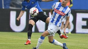 Jucătorii lui Gică Hagi nu concep să rateze victoria la Iași! Viitorul, mesaj special pentru Mircea Rednic: „Vrem să marcăm cât mai multe goluri” | VIDEO