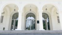Câți bani plătește un român pentru două nopți de cazare la hotelul lui Gică Hagi din Mamaia în weekend, în plin sezon. Prețul nu e pentru oricine