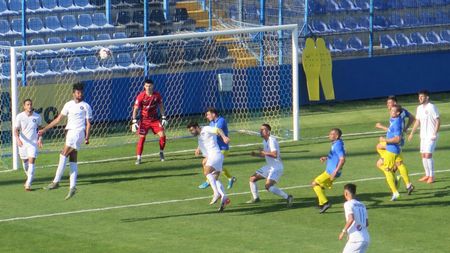 Viitorul, ținută în șah o repriză de Petrolul. Trupa lui Hagi s-a impus la scor în testul cu ”lupii”, după o repriză secundă spectaculoasă, cu multe goluri