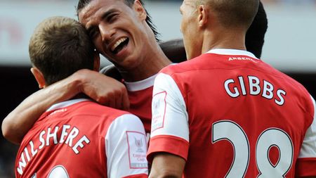 Cel mai stupid penalty! VIDEO **Wilshere, de la Arsenal, s-a crezut Messi! Vezi ce a ieșit!