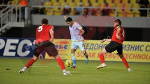 'Rezervele nu se ridică la nivelul titularilor' Cele două posturi pe care Reghecampf are nevoie de întăriri