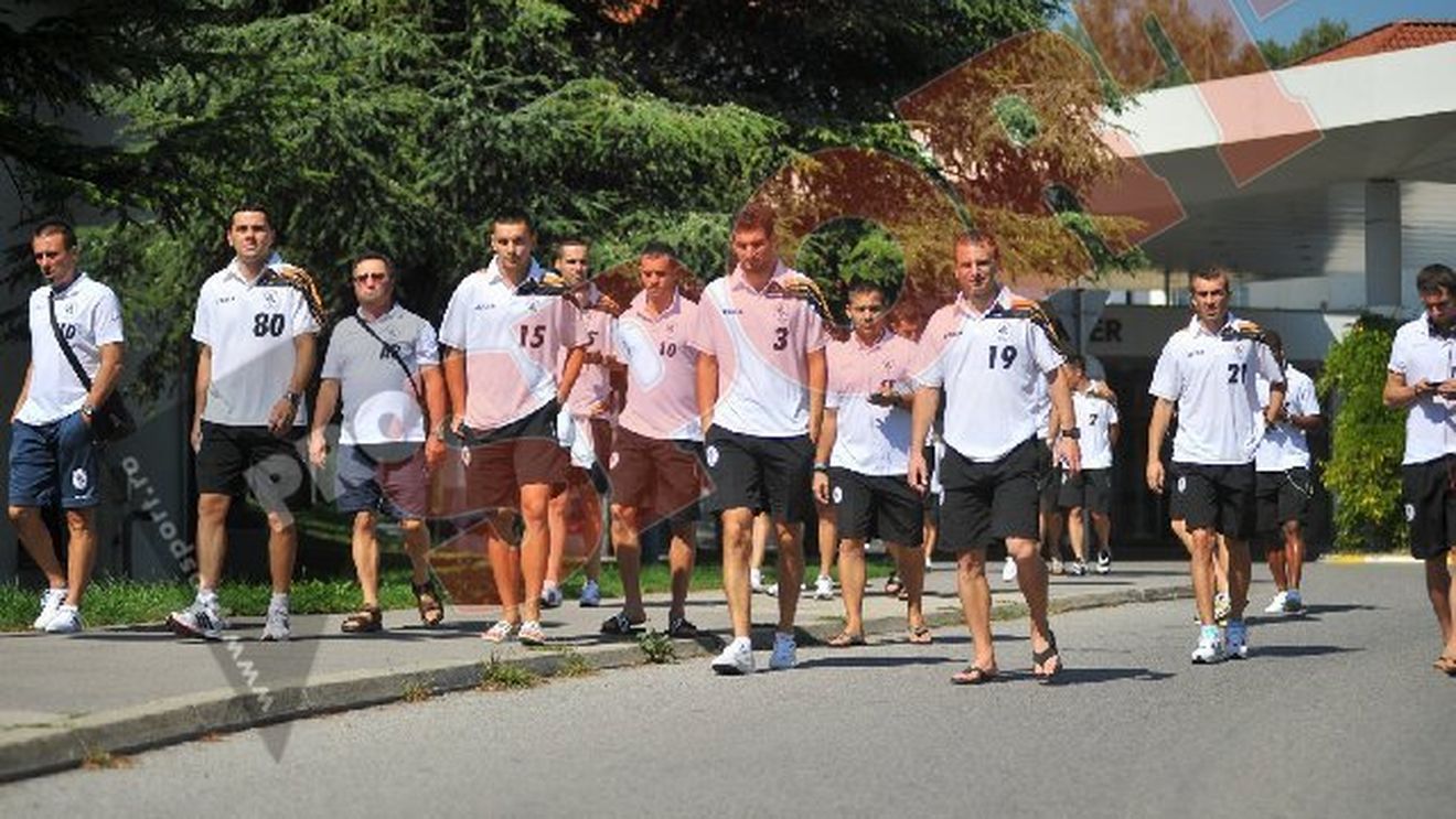 FOTO** Medieșenii s-au relaxat în parc înaintea partidei cu Austria Viena! Pleșca: "Nu mai vreau să fiu erou"