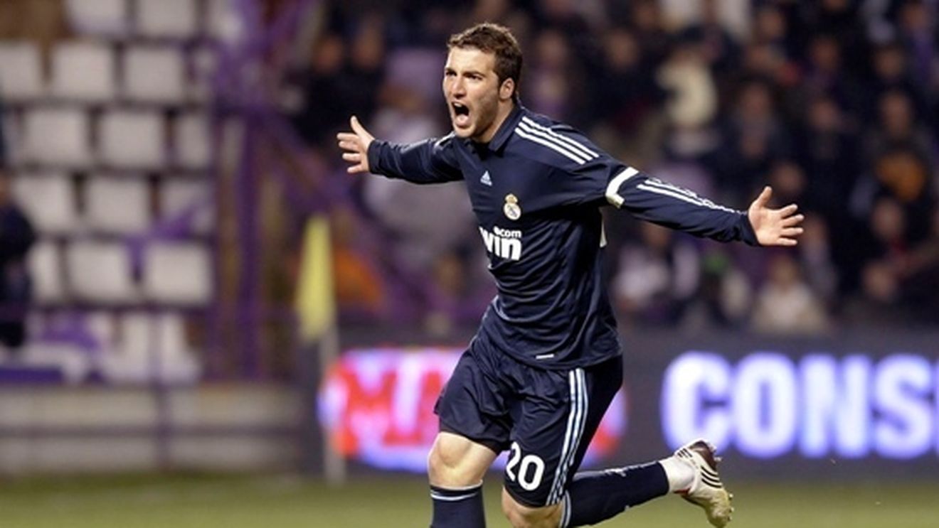 Higuain rămâne cu Mourinho! "Pipita" și-a prelungit contractul