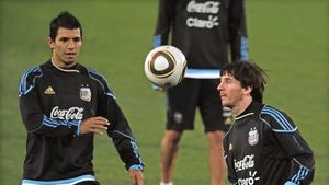 Messi l-a înnebunit pe Aguero:** "În fiecare zi mă întreabă unde voi juca!" VEZI ce-i răspunde Kun