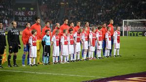 "Dacă se întâmplă asta, celor de la Ajax li se va face frică"** Cum a fost posibilă MINUNEA ce a deschis drumul Stelei spre semifinala UEFA