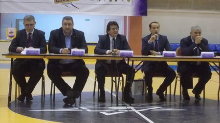 Federația Română de Handbal a deschis, la Timișoara, al patrulea centru de pregătire din țară. Dedu: "Vrem să fim bine dispuși geografic". Mesajul lui Mihai Covaliu pentru sportivi