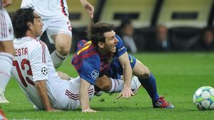 FOTO & VIDEO Coregrafia galeriei Milanului i-a impresionat pe catalani!** "Mâncați-i!", mesajul care a cutremurat San Siro