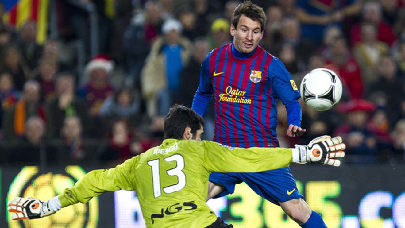 VIDEO BarÃ§a, în marș către "sfertul" revanșă cu Real Madrid!** Cesc și Messi au zdrobit-o pe Osasuna: 4-0