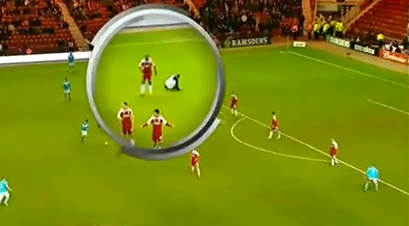 VIDEO Englezii adoră un tackling bun!** Un huligan a încercat să ia un fotbalist pe sus în timpul unui meci din FA Cup