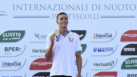 David Popovici, gest de mare campion după ce a cucerit medalia de aur la Sette Colli. Spectatorii prezenți au aplaudat minute în șir