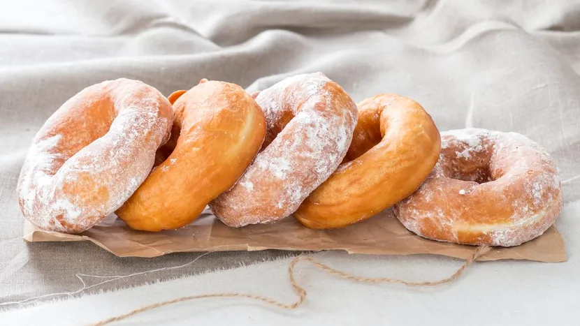 Reţetă de gogoşi pufoase fără drojdie și fără lapte. Se prepară imediat