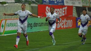 El este pariul lui Dani Coman pentru acest campionat. „O să fie vândut pe bani foarte mulți de la FC Argeș. O să vedeți!”. EXCLUSIV