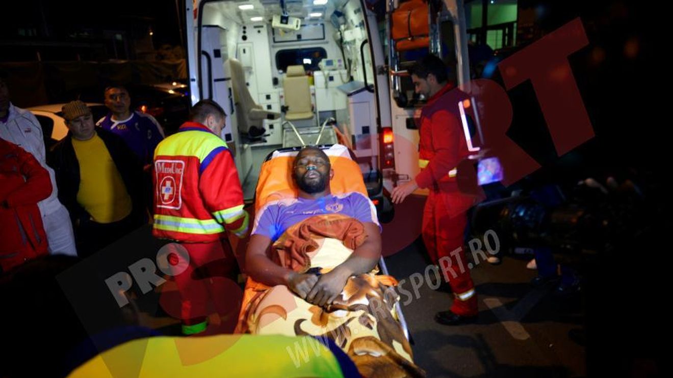 Momente de coșmar la Ploiești. FOTO: Tamuz a fost transportat la spital imediat după meci. După o serie de controale, medicii au decis că jucătorul poate pleca acasă