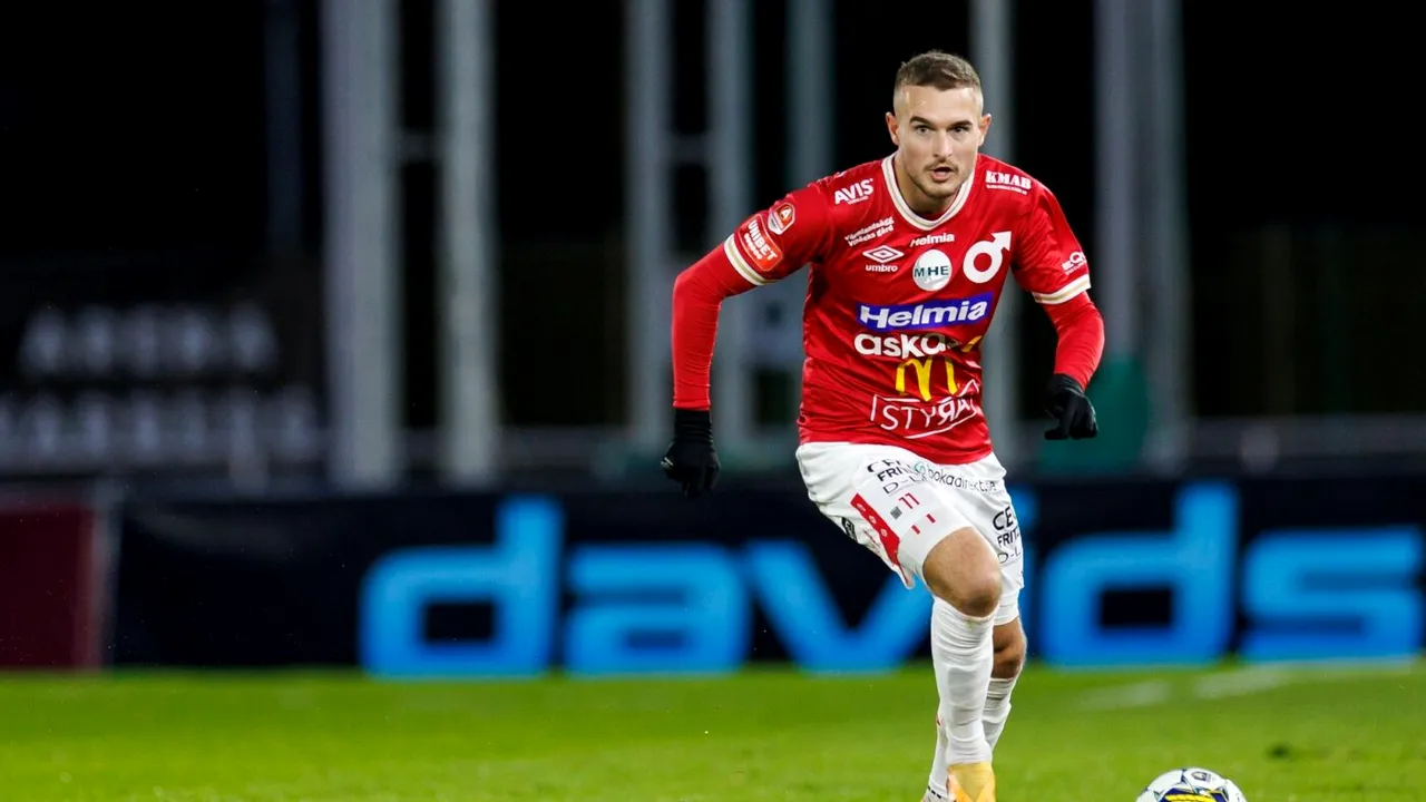 Dinamo forțează transferul unui mijlocaș central suedez! Kopic e disperat să primească întăriri