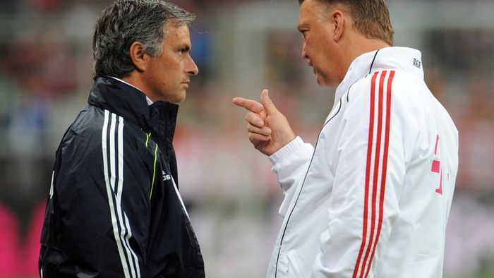 Fără inspirația lui Louis van Gaal, astăzi nu mai exista "The Special One". Detalii despre startul în antrenorat al lui Jose Mourinho