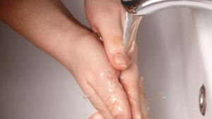 Cum să te speli corect pe mâini