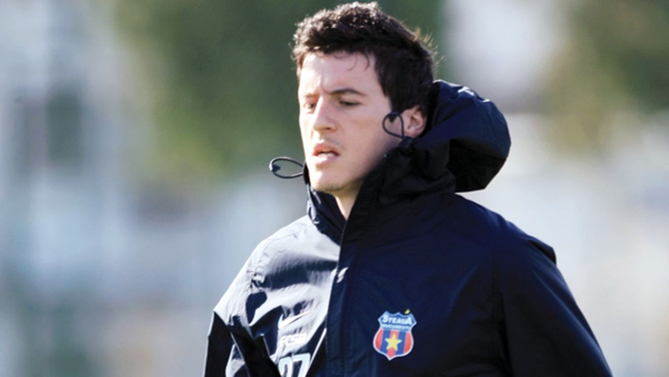 Laurențiu Marinescu este comicul de pe banca de rezerve a Stelei:** "Puiu Călinescu" din Ghencea