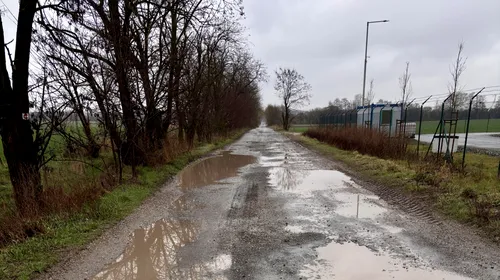 A spart toată averea agonisită ca fotbalist și a ajuns să trăiască în condiții mizere, la 55 de ani, dintr-o pensie rușinoasă de aproape 700 de lei. „Nu am bani, nici duș și mă spăl cu soția mea în butoi”