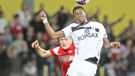 "După vacanță mă decid!"** Răspunsul lui Kone i-a alertat pe 'câini': l-au luat pe închizătorul refuzat de Rapid acum un an! Dinamo și-a luat și fundaș stânga