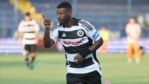 Jackpot de la Gigi Becali. Atacantul Thiam a primit un salariu de top la FCSB