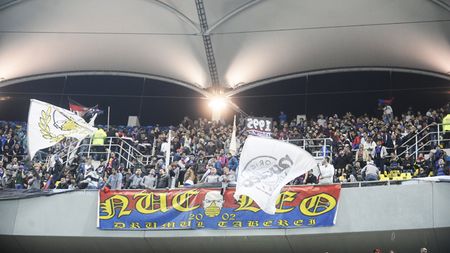 FOTO Un nou război la Steaua?** Gestul care nu se uită. Becali, "taxat" de fani după ce a UMILIT legendele! Ce mesaj au afișat suporterii: