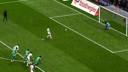 Nebunie în finala Cupei Africii! Senegal s-a retras de pe teren, Maroc a ratat un penalty din scăriță în minutul 90+24, iar în prelungiri s-a produs inevitabilul