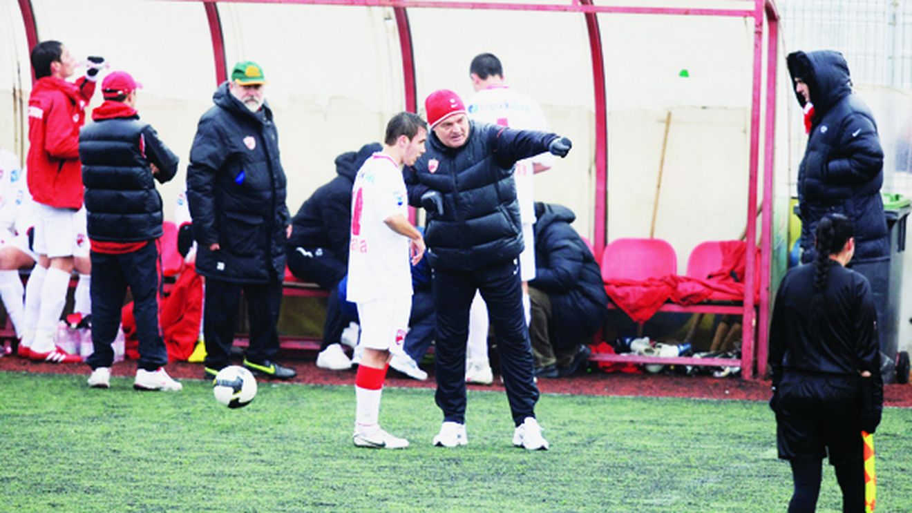 Juniorii se descurcă mai bine decât echipa mare!** Dinamo - Steaua 1-3, la U19! Rafi Stănescu, în centrul atenției