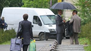 Dragomir, despre inculpații din dosarul transferurilor:** "Au muncit să aducă bani în România! Nu e normal să ajungă la pușcărie"