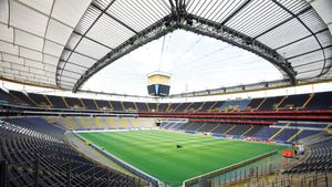 INCREDIBIL! În dulcele stil românesc!** National Arena, copia unuia dintre cele mai prost construite stadioane din lume! Trebuia doar să ne uităm la nemți