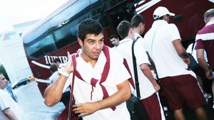 Îl dau pe juma'' de milion!** Rapid vrea să scape cu orice preț de "rebelul" Marius Constantin