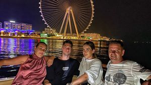 Flavius Stoican, trădat de fiica sa la derby-ul Dinamo - FCSB? Lorena se iubește cu Andrei Burlacu, dar înainte a mai avut o relație cu unul dintre favoriții lui Gigi Becali | FOTO