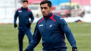 Bănel Nicoliță vrea să dea lovitura în fotbal! După ce a ajuns în faliment cu Făurei, fostul jucător al Stelei a înființat o nouă echipă: „250 de lei pentru 12 antrenamente pe lună!”