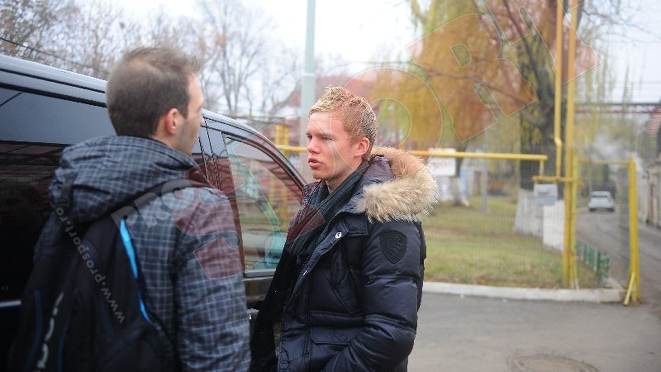 FOTO** "Câinii" își iau un fost campion european! Dennis Grote, la primul antrenament cu Dinamo