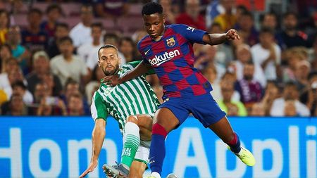 Victor Valdes spune povestea emoționantă a lui Ansu Fati, puștiul de 16 ani care a debutat la Barcelona: "Ghetele lui erau un dezastru, îi cauzau dureri. Am mers și i-am luat unele noi"