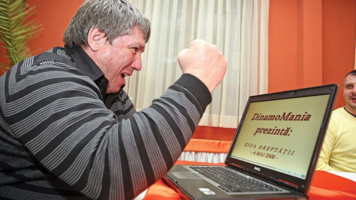Țălnar a dat „câinii" pe cămile! "Papa" a ajuns într-o țară în care munca de
antrenor e mult mai respectată de către patroni