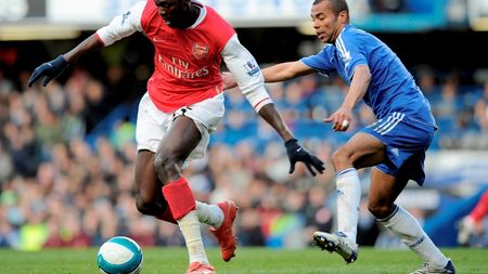 Eto'o plus 10 milioane de euro pentru Adebayor