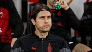 Ciprian Tătărușanu, notă modestă în topul transferurilor de la AC Milan! Românul e considerat o dezamăgire la „diavoli”