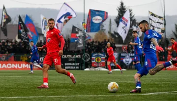 Jocul FC Bacău – Steaua încheie etapa a 3-a a Ligii 2, una cu toate celelalte partide programate sâmbăta. Cele două echipe rămase favorite în privința televizării
