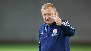 Dorinel Munteanu amenință că demisionează de la Oțelul și devine variantă pentru a fi noul antrenor de la Dinamo!