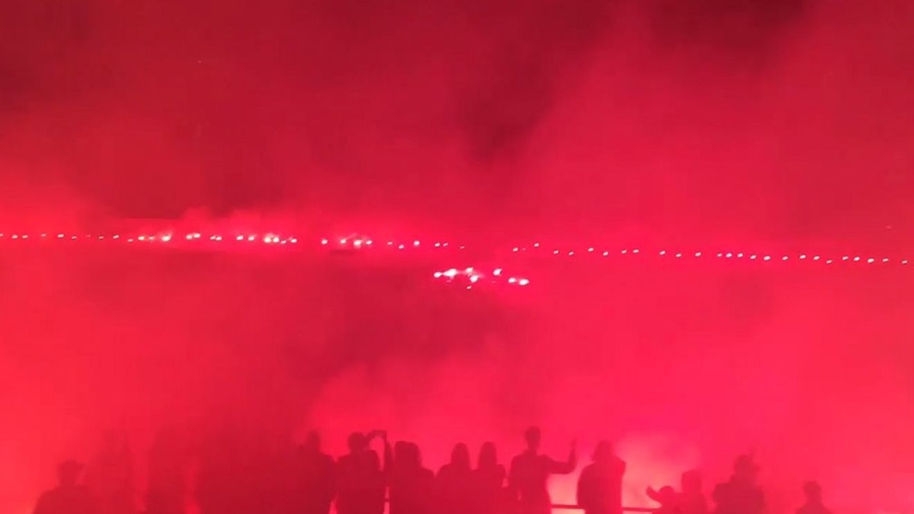 "Ștefan cel Mare" s-a aprins în memoria ""Unicului Căpitan"! VIDEO | Gest superb al dinamoviștilor, la 16 ani de la moartea lui Cătălin Hîldan