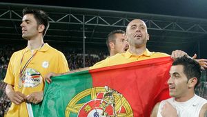 Tony, după Dani și Mara!** Iraklis îl dorește pe "Pitbull"-ul CFR-ului și-l poate lua gratis de la Cluj