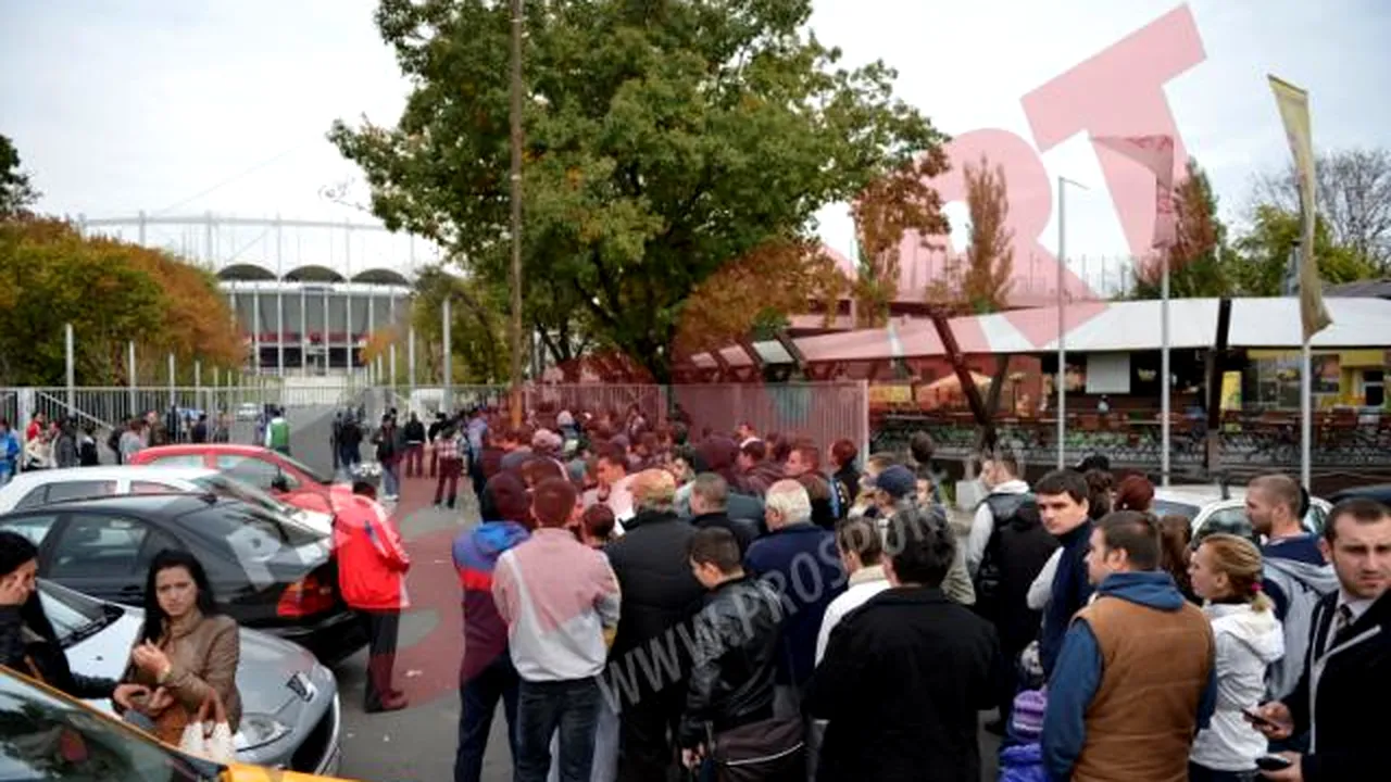 FOTO Fanii au luat cu asalt casele de bilete de la National Arena!** Steaua - Dinamo se va juca cu casa închisă
